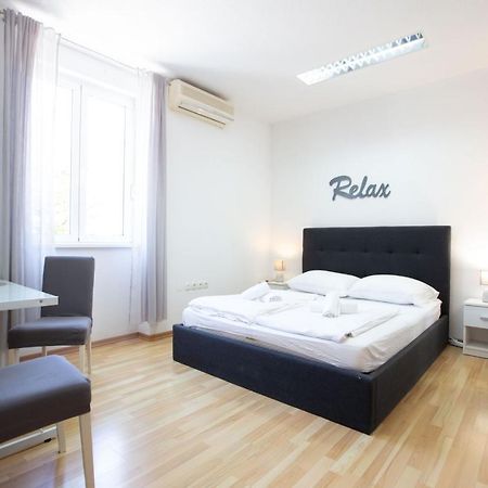 Lilly Studio Apartments Zadar Exterior photo